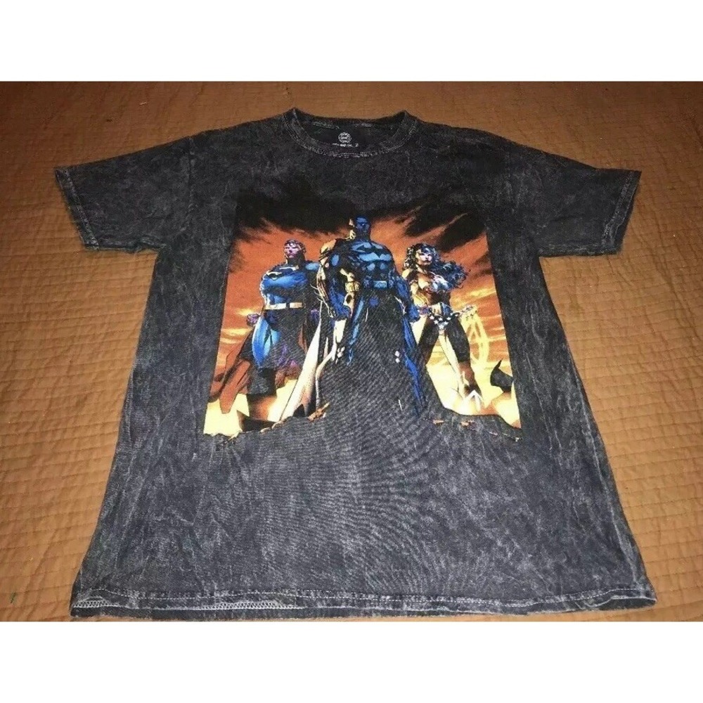 DC Comics‎ Men's Sz Medium Gray T-Shirt Superman, Batman, Wonder Woman